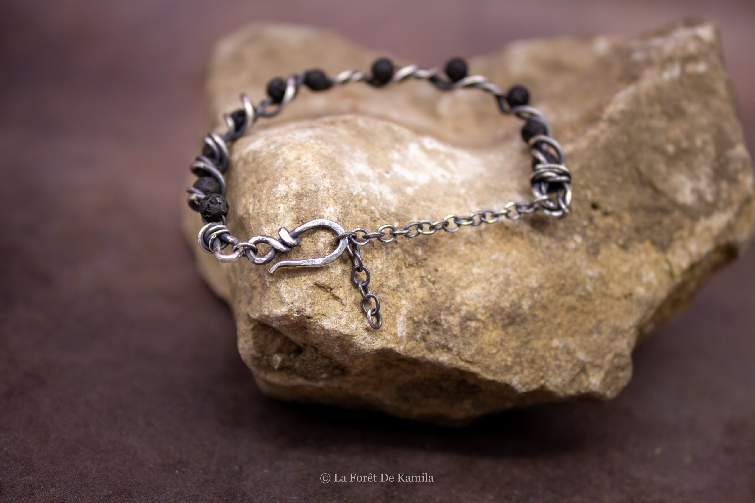 Bracelet de perles tressé - Argent massif et Pierre de Lave – Image 2