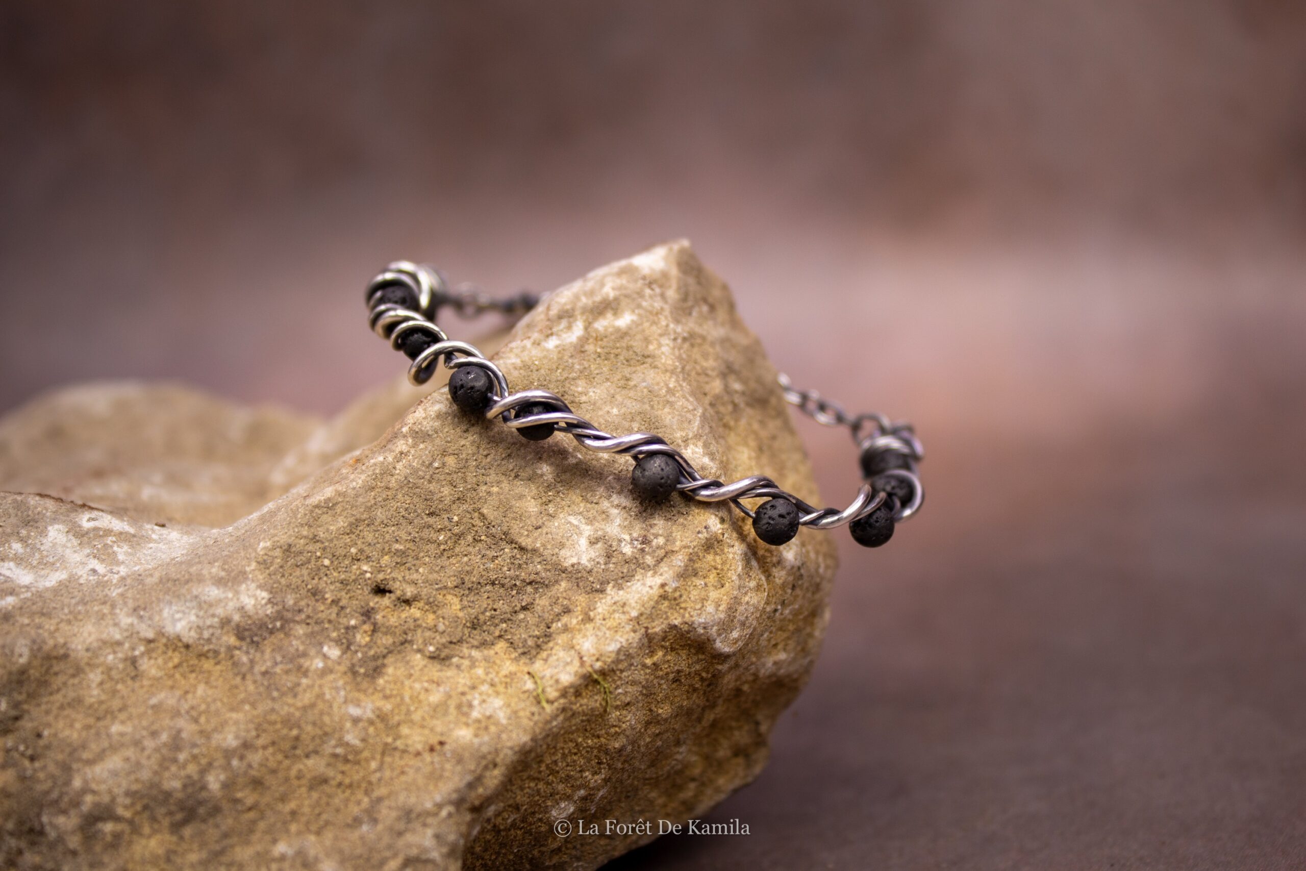 Bracelet de perles tressé - Argent massif et Pierre de Lave – Image 3
